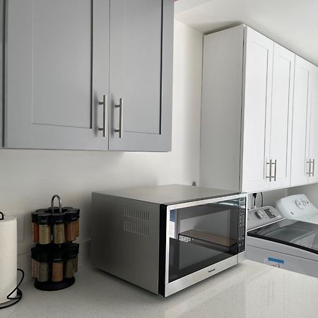 New Spacious House In Anaheim Near Disneyland-Knott In Without Backyard In The Same Lot Of 3 Separate Properties מראה חיצוני תמונה